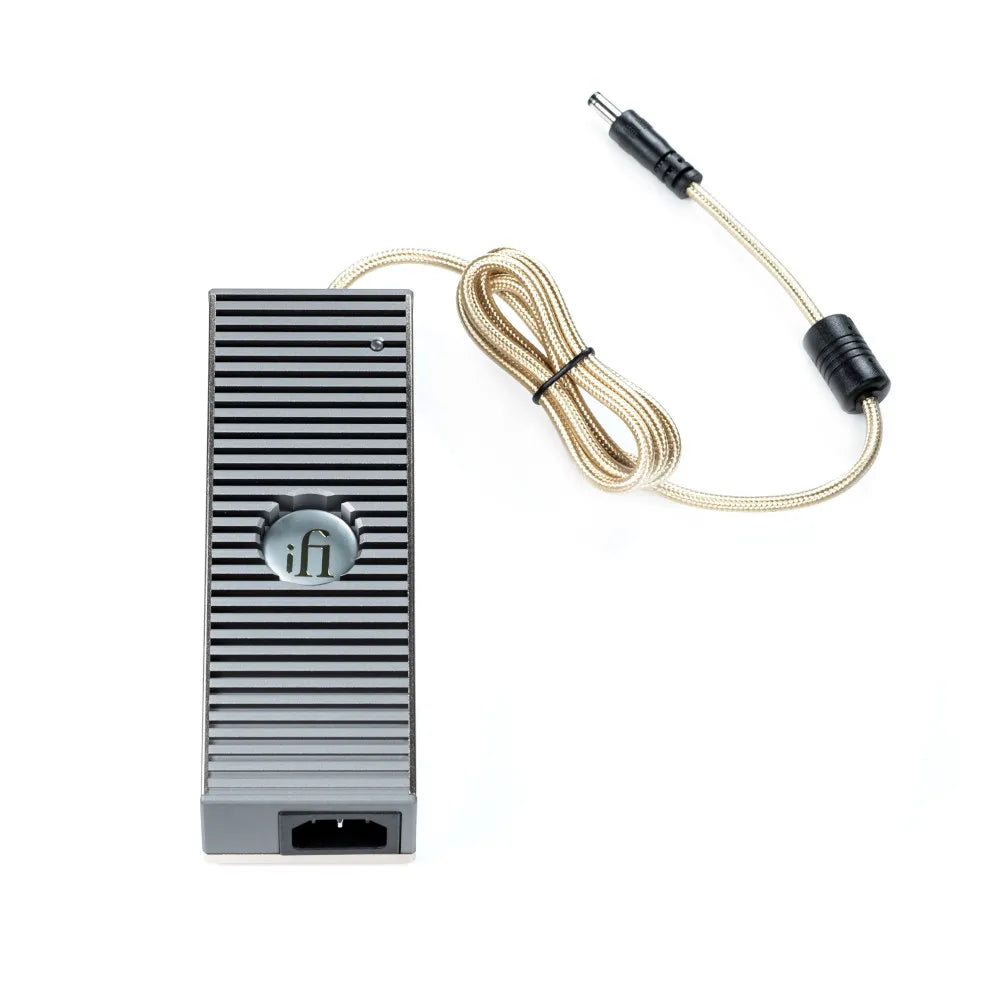 iFi Audio iPower Elite — Vista dall'alto con cavo