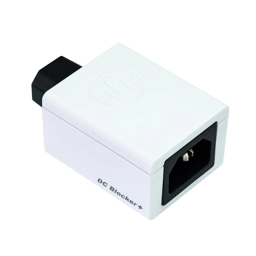 iFi Audio DC Blocker / DC Blocker+, vista frontale