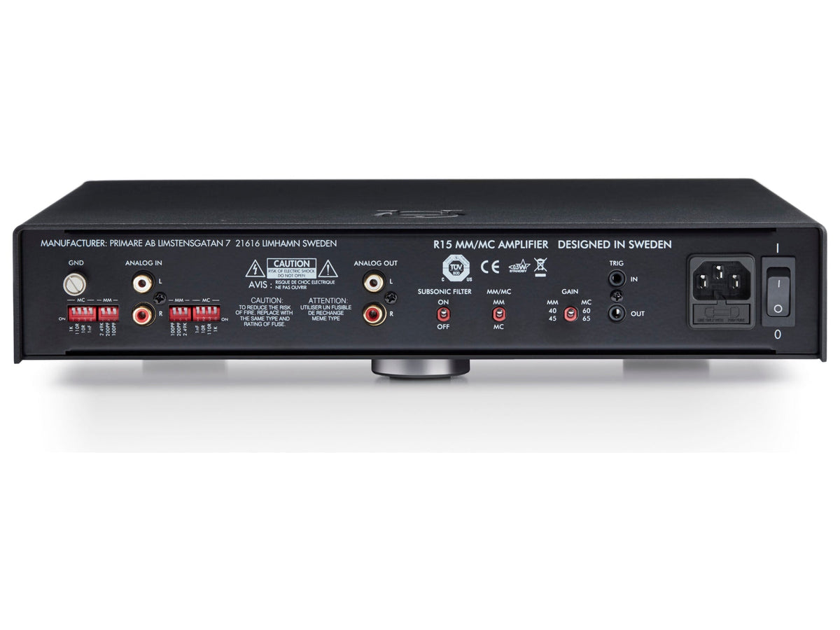 Primare R15, vista posteriore