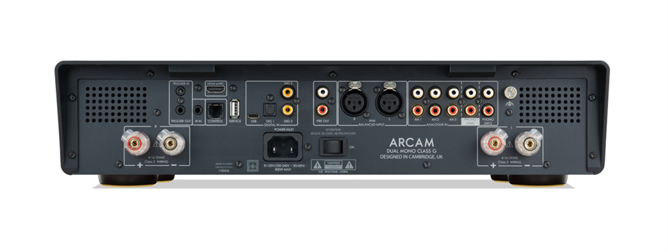 Arcam A50 Signature — Vista posteriore