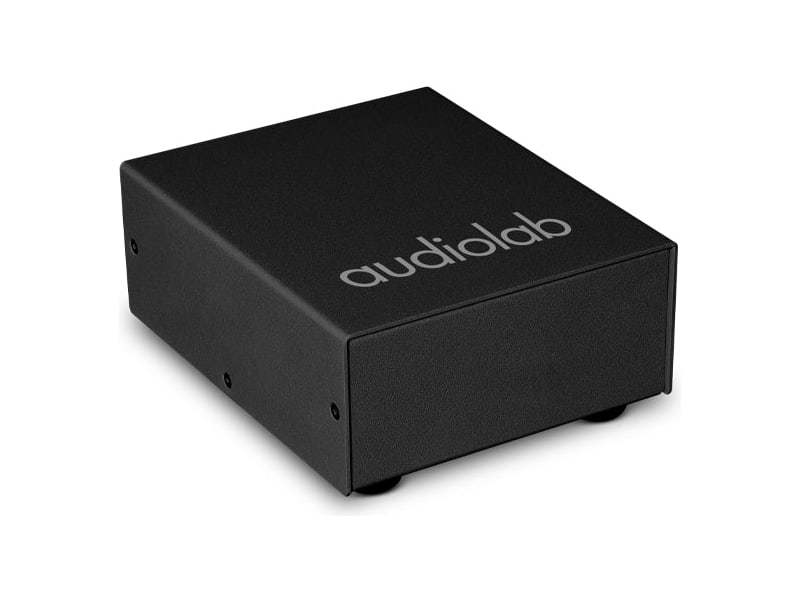 Audiolab DC Block — Nero, vista di tre quarti