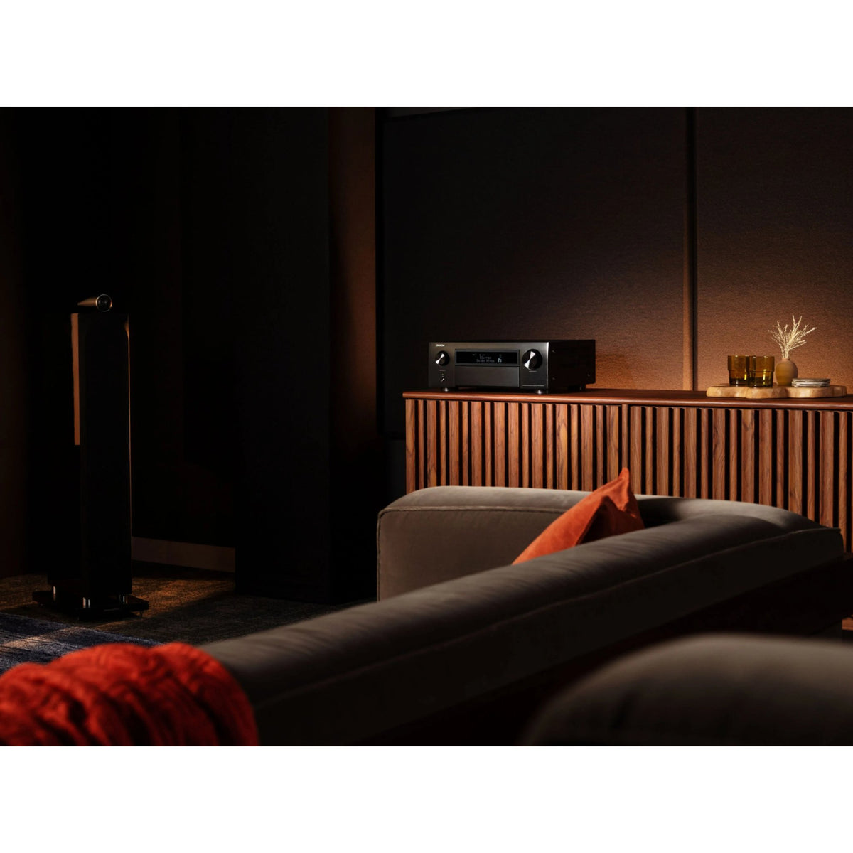 Denon AVC-X6800H — Foto ambientata