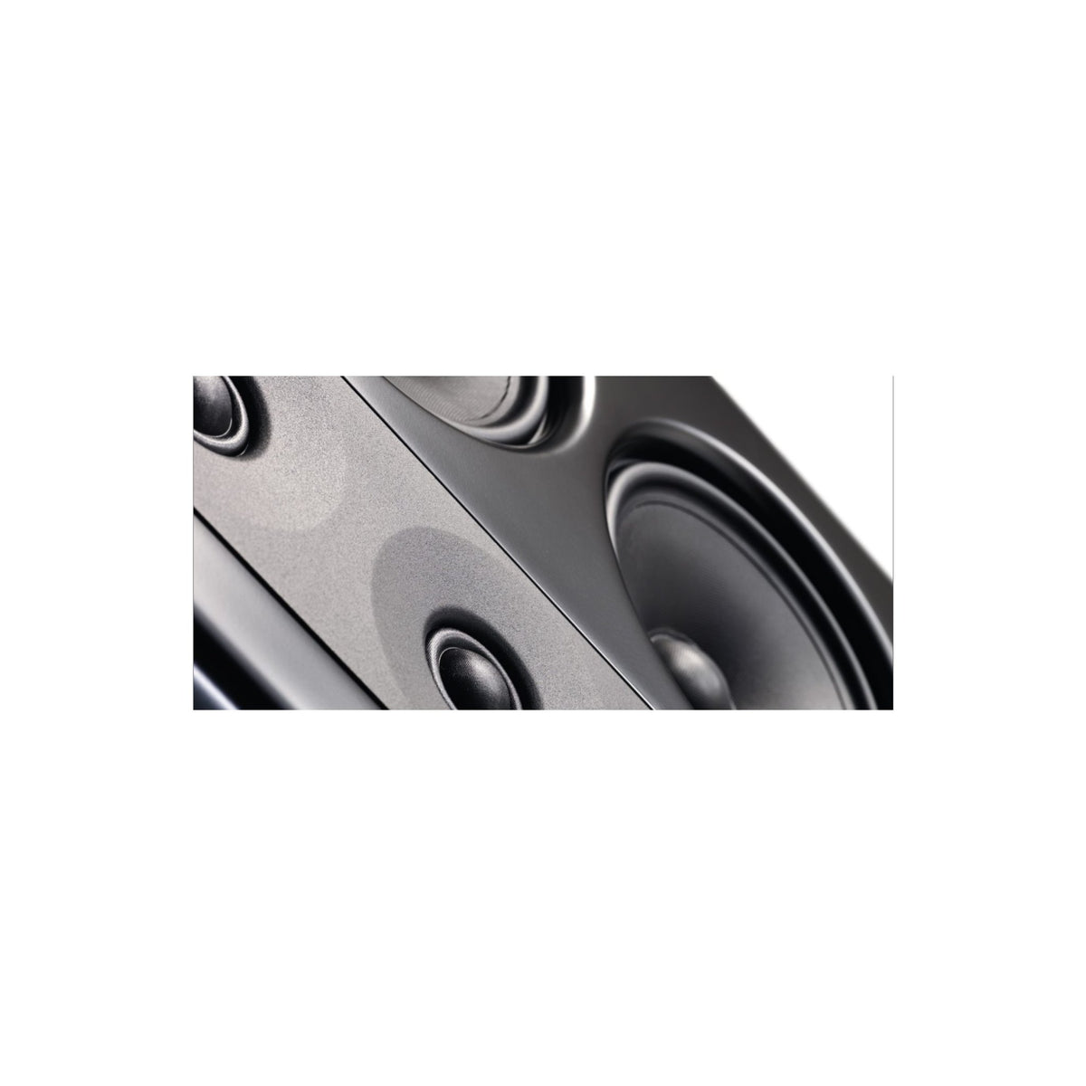 MK Sound S300 (Left/Center) — Foto ambientata