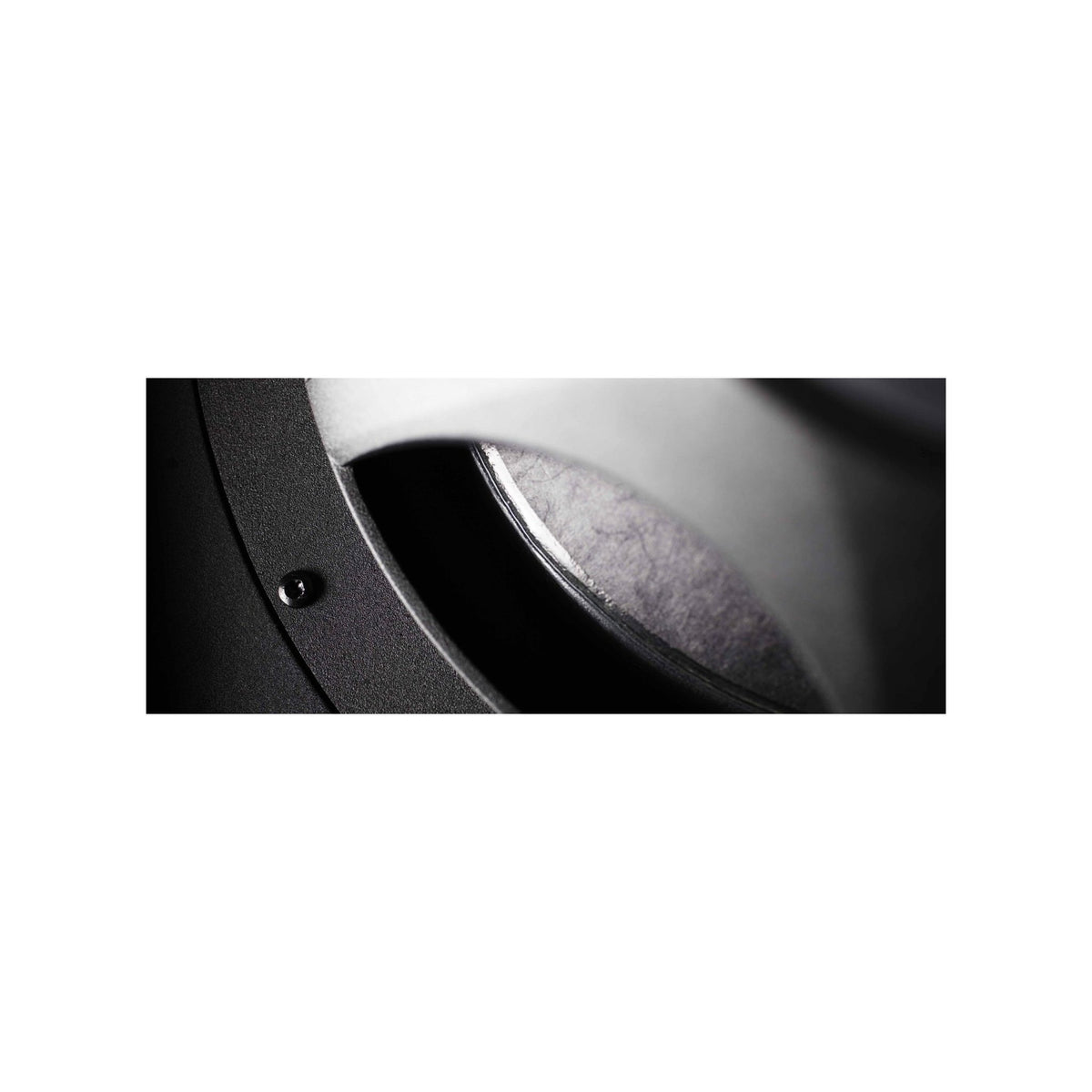 MK Sound V10+ — Foto ambientata