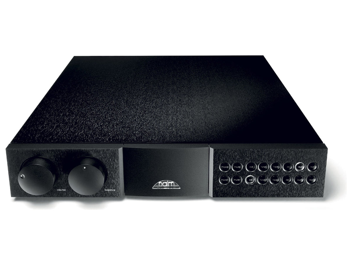 Naim NAC 552 — Vista di tre quarti