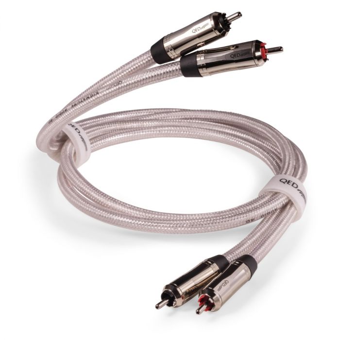QED Signature audio 40, vista frontale