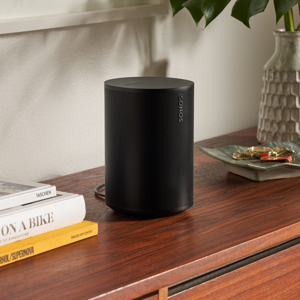 Sonos Era 100 — Ambientata