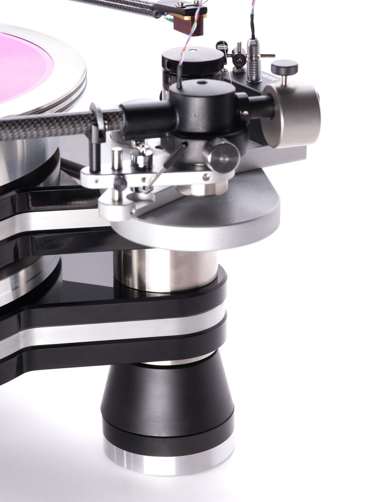 VPI Titan